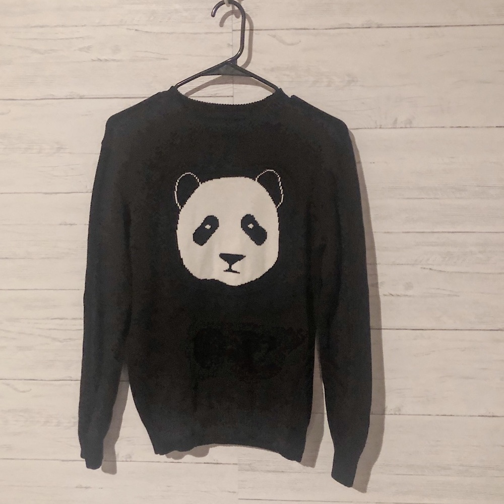 Men’s panda sweater F21